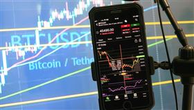 ▲台灣ETF規模十年成長32倍，受益人數突破1,400萬，高配息行銷成為趨勢，央行警示恐損害投資人利益。(示意圖／PIXABAY）