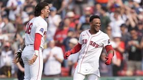 ▲拉斐亞拉（Ceddanne Rafaela）敲出再見全壘打，紅襪中止2連敗。（圖／美聯社／達志影像）