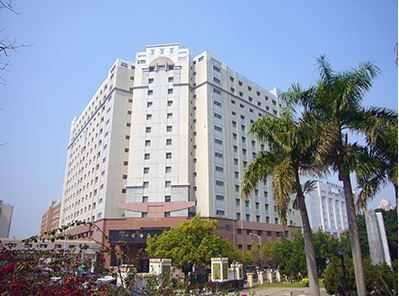 調查顯示中國醫藥大學畢業起薪約6萬6000元。（圖／翻攝自中國醫藥大學官網）
