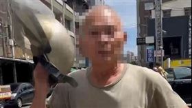 ▲罷免顏寬恒志工遭男子辱罵並作勢攻擊（圖／中二解顏提供） 