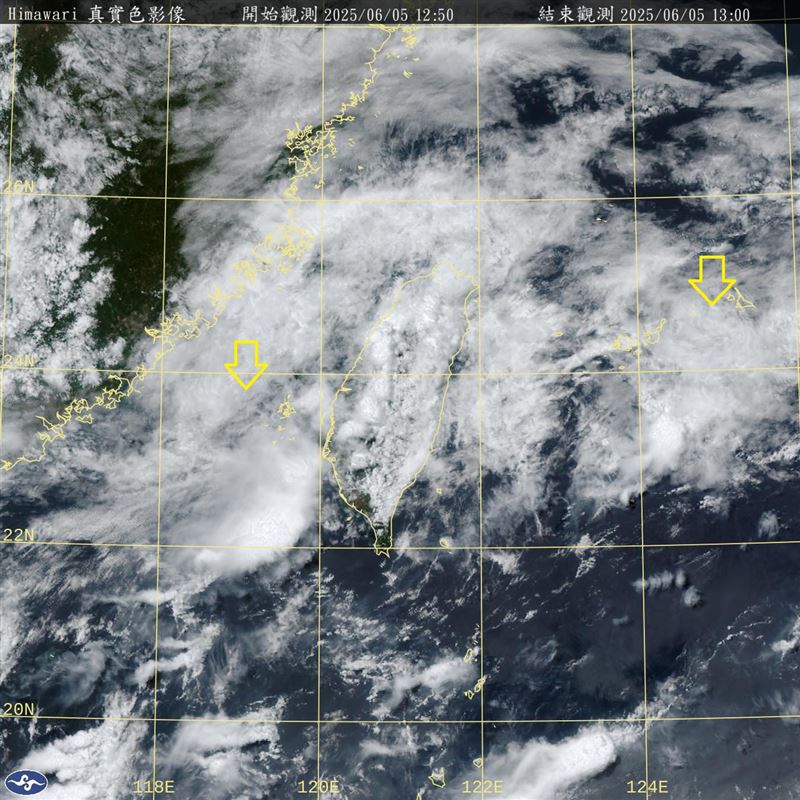 鋒面雲帶中不時有弱弱渦旋出現。(圖/翻攝自鄭明典臉書)