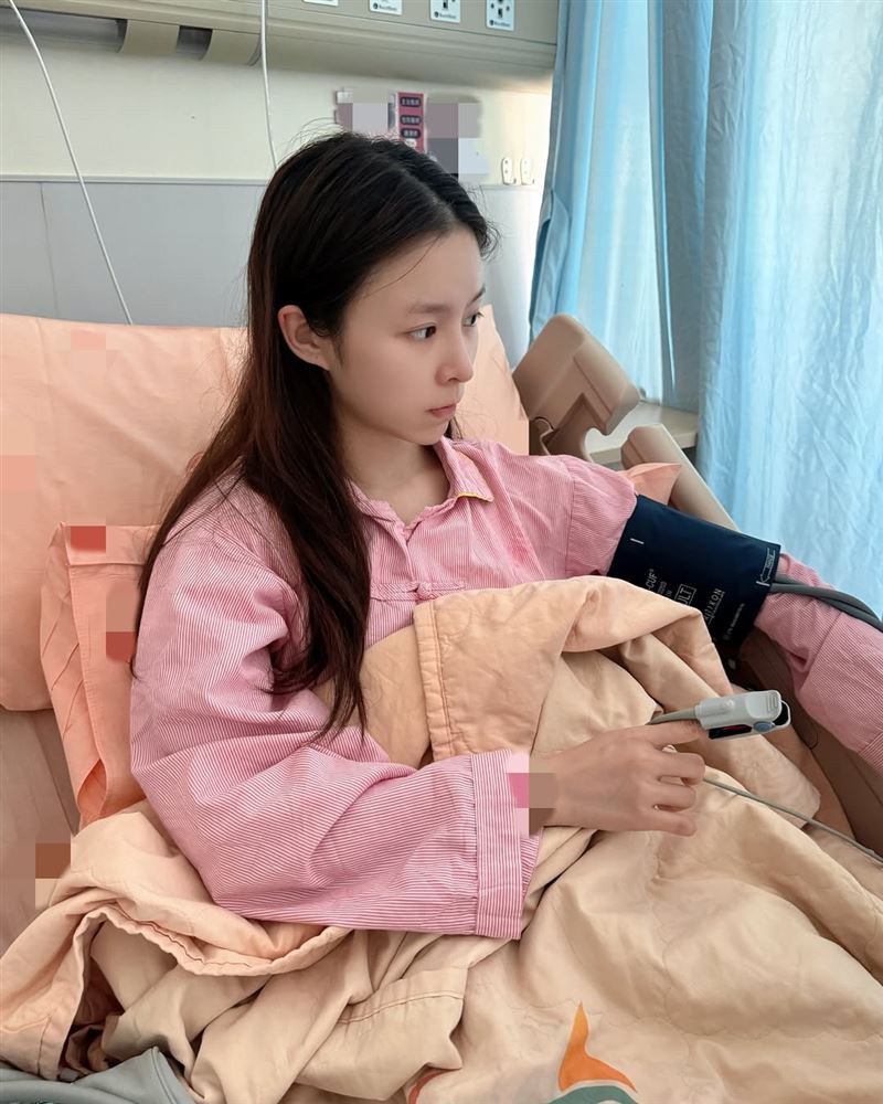 Elkie當下接受數次高壓氧艙治療，在醫院休養一周後脫險出院。（圖／翻攝自chongtingyanelkie&nbsp;IG）