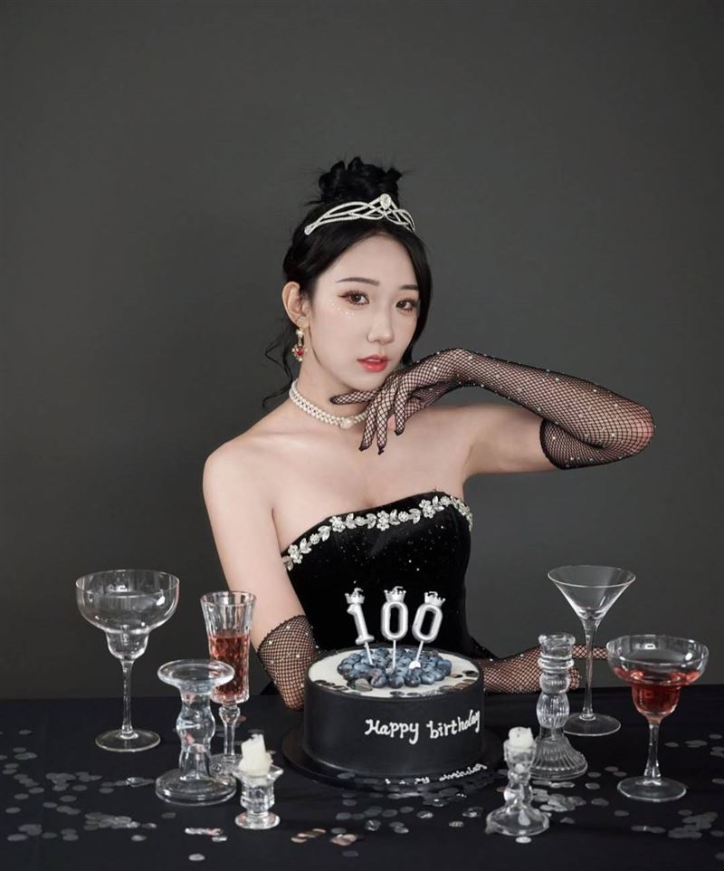 檸檬迎接30歲生日，同時宣布買新房。（圖／翻攝自檸檬IG）