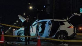 台北,警方,高架橋,匝道路,員警,腹部,毒品,死者,母親,拒檢,用槍,詐欺,通緝▲圖片描述。（圖／翻攝畫面）