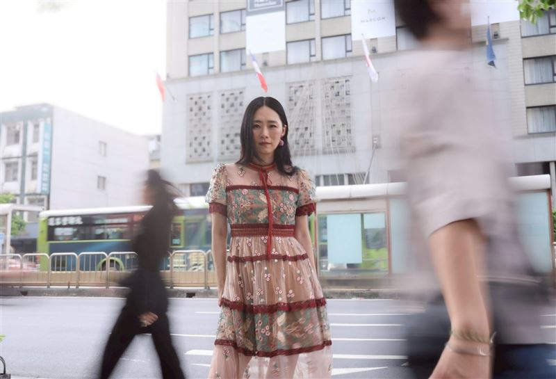 吳可熙接受《三立新聞網》專訪。（圖／記者鄭孟晃攝影）