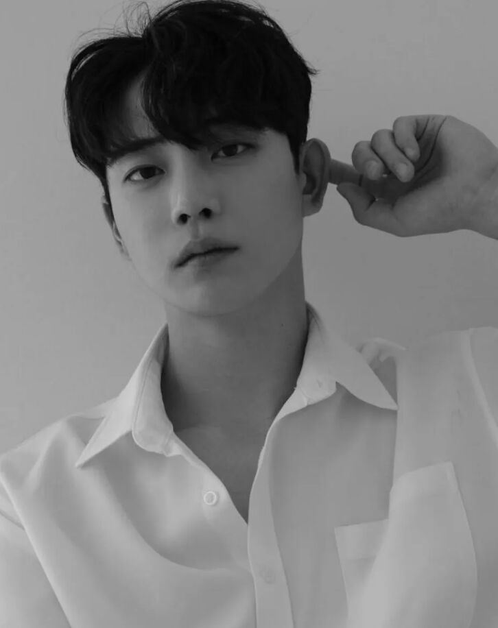 南韓模特兒金鍾碩(김종석,音譯)離世,年僅29歲。(圖/翻攝自IG)