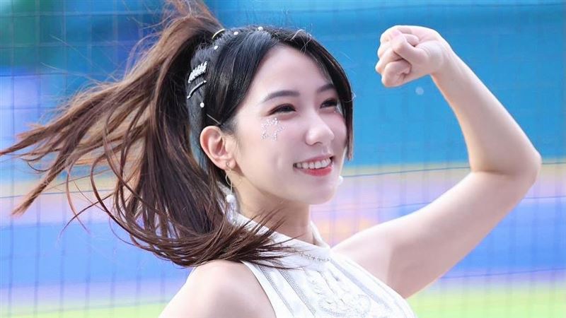 啦啦隊女神30歲買房挨酸　反擊揭真實收入