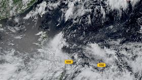 熱帶擾動92Ｗ與93Ｗ預期未來幾天會逐步整合成單一系統。（圖／翻攝自「台灣颱風論壇｜天氣特急」臉書）