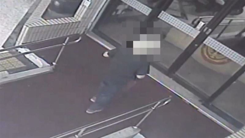 趙男當時到派出所報案,表示母親遺留下的帽子遺失。(圖/翻攝畫面)