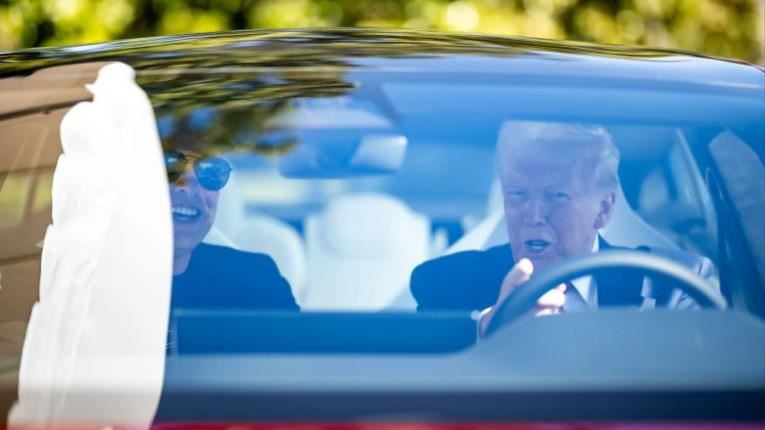 馬斯克前女友湊熱鬧邀川普熱線諮詢分手