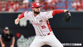 ▲中職36年，味全龍先發投手艾璞樂。（圖／記者劉彥池攝影）