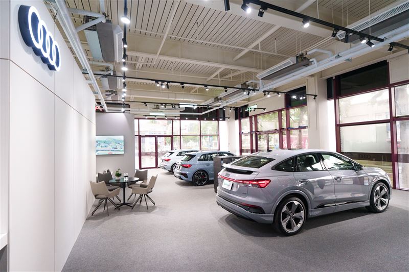 高雄Audi民族都會車廊結合售後保養預約機能。（Audi提供）