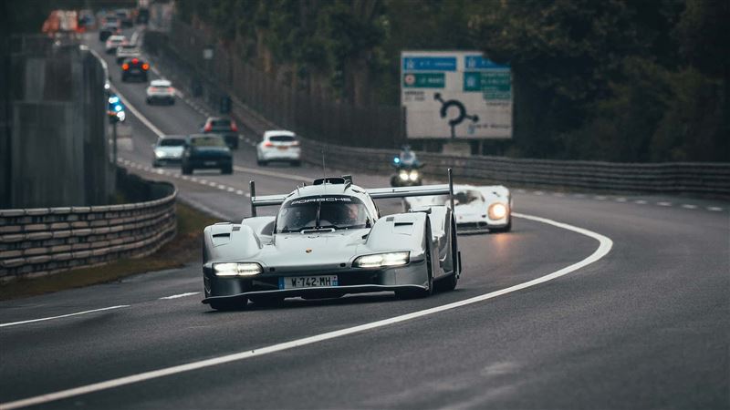 保時捷963 RSP來自「潛水艇計畫」的秘密任務。(翻攝Porsche)
