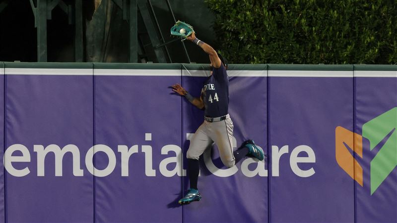 J-Rod美技接回2分砲　道奇棄將首轟沒了！