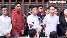 ▲「地動刪瑤」罷免吳思瑤連署送件，北市議會議長戴錫欽受訪。（圖／翻攝畫面）