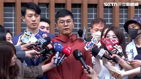 ▲罷免吳思瑤送件，李孝亮宣布未達標，件19831份，離門檻差了三千多份。（圖／記者蘇晏男攝影）