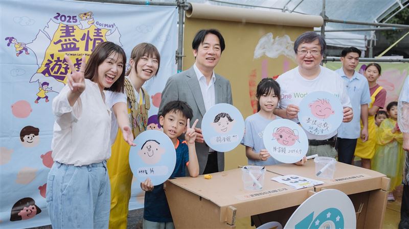 3000親子上凱道！總統府前變為大型遊戲場