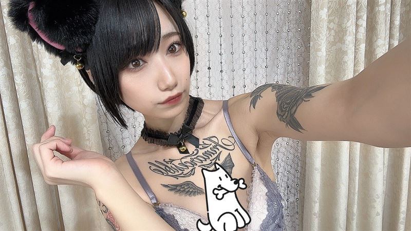 網友發現《山道猴子》片中超商女友與AV女優柊優希非常相似。(圖/翻攝自X@yuuki_sflirt與YouTube@Eric Duan)