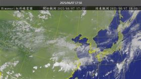 ▲颱風尚未生成 台灣周圍最新衛星雲圖。（圖／翻攝自中央氣象署官網） 