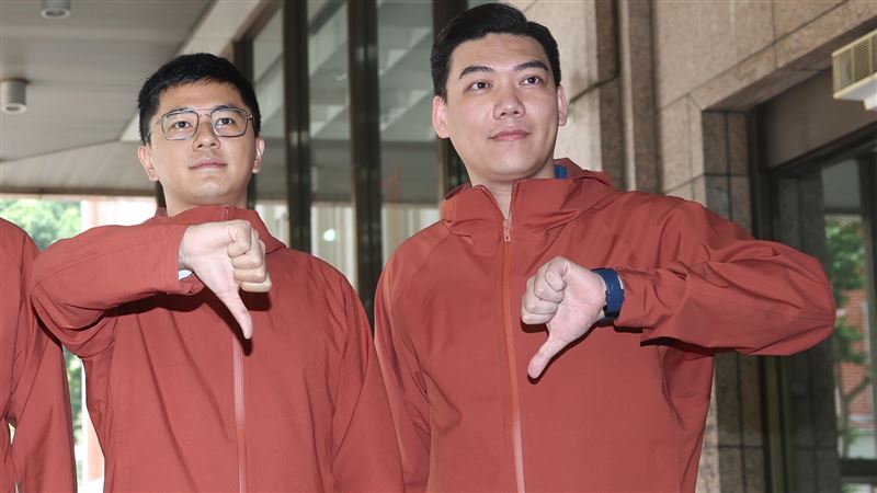 罪不及臨演?!他諷李孝亮摸魚摸到不起訴