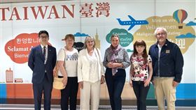 法國國民議會友台小組主席帕緹斯黛（左3）8日率團訪台。（圖/外交部提供）