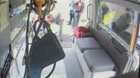 宜蘭三星安農溪泛舟翻覆8人落水 1人失去生命徵象，搶救不治。（圖／翻攝畫面）