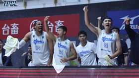高雄海蝕系列戰4比1淘汰夢想家、挺進冠軍賽。（圖／TPBL提供）