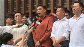 「地動刪瑤」二階連署因領銜人張克晉未到場，連署書遭台北市選委會拒收，罷瑤宣告失敗。（圖／翻攝自賴苡任臉書）