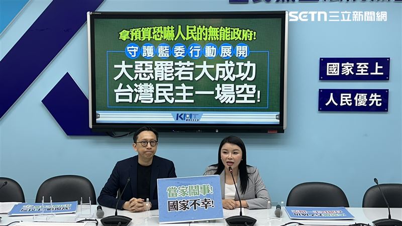 葛如鈞(左)表示,接下來,國民黨會一起往守護藍委方向努力。(圖/記者詹宜庭攝影)