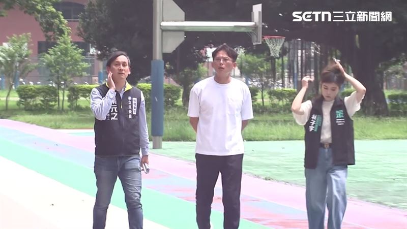 挺葉元之！黃國昌板橋考察握手笑喊：加油