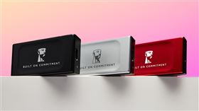 金士頓推出全新外觀設計的XS系列外接式固態硬碟。此次改版結合品牌經典標誌–Rex，搭配品牌標語「Built on Commitment」。（圖／品牌業者提供）