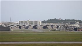 沖繩嘉手納基地未爆彈爆炸 自衛隊4人受傷日本沖繩當地消防單位表示，美軍嘉手納基地內一處由日本陸上自衛隊管理的未爆彈保管庫9日上午發生爆炸，4人受傷所幸無生命危險。圖為嘉手納基地資料照。中央社記者陳亦偉攝 114年6月9日