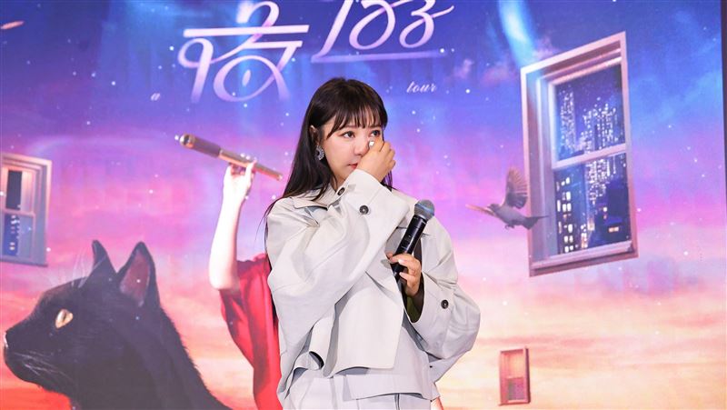 丁噹台上落淚　自爆有心動的人：想談戀愛