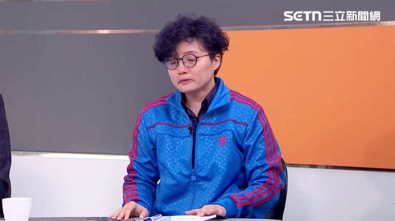 吳靜怡哽咽認了不該上台跟徐巧芯辯論。(圖/新台灣加油)