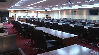 藍白喊延會　王鴻薇、徐巧芯缺席考察