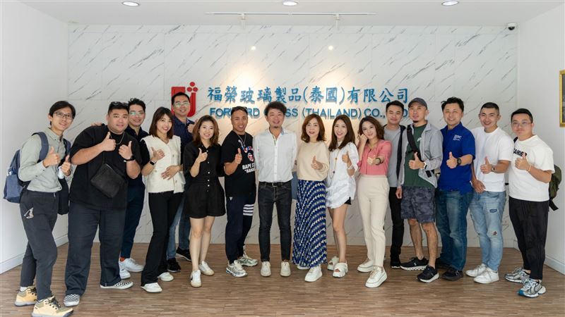 三代轉型研究院第一屆師生前往泰國考察。(圖/臺灣數位企業總會提供)