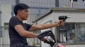 周偉驚傳離世。（圖／翻攝自抖音）