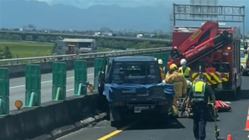新／國5礁溪段車禍　貨車駕駛無生命跡象