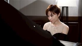 王瞳鋼琴重現《月光奏鳴曲》喚起童年惡夢。（圖／民視提供）