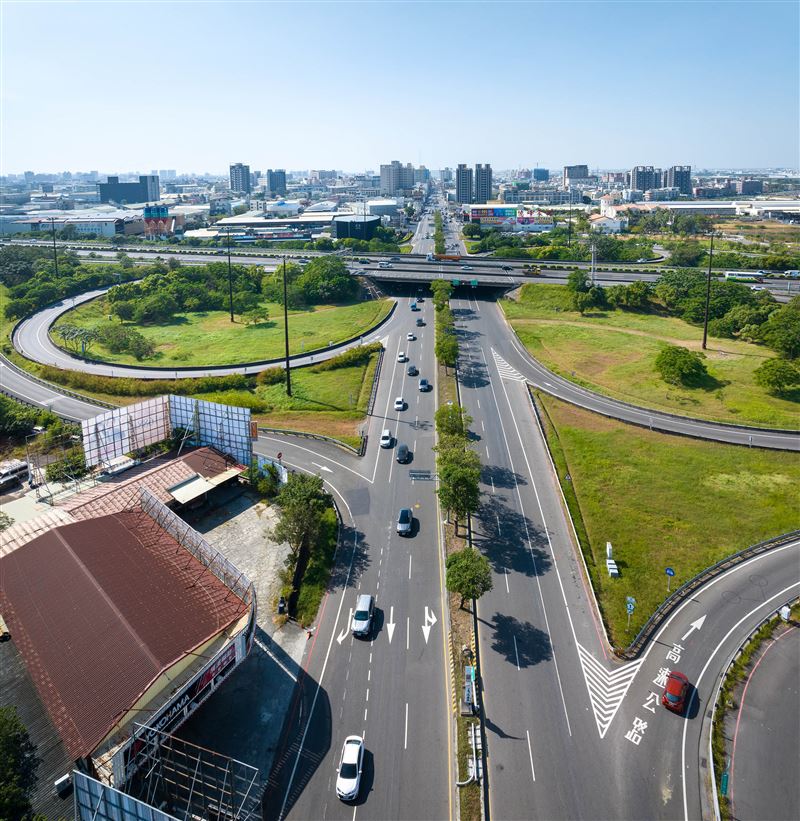 鹽行國中重劃區約3-5分鐘直上北外環長和路匝道,連接國道1及永康交流道,擁有近南科及市區的雙核心優勢。(圖/遠雄房地產提供)