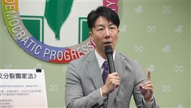 吳崢批藍白不反共（圖／民進黨提供）