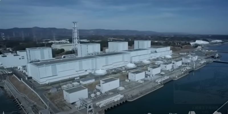 311東日本大地震造成福島核電廠外洩、日本島位移、死逾萬人。（圖／翻攝Youtube）