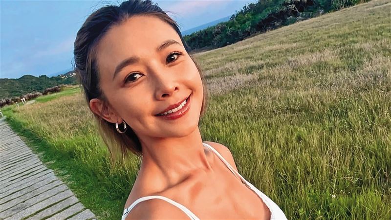 吳婉君旅遊療傷　一句話似替復合埋伏筆