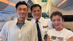 ▲飛機上救人！名醫張振榕夫妻聯手打趴死神，救回一度沒呼吸心跳的奶奶。（圖／翻攝自張振榕醫師臉書） 