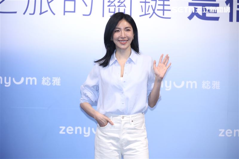 楊謹華出席隱形牙套品牌記者會，同日老公甜蜜探班。（圖／記者鄭孟晃攝影）