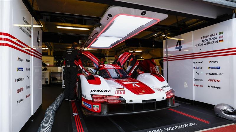 4號車也首次亮相,由前電動方程式世界冠軍Pascal Wehrlein駕駛。(Porsche提供)