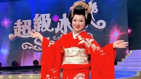 白冰冰穿上和服唱演歌。（圖／長興影視提供）