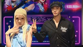 Kiwebaby張承喜(左)跟經紀人陳孝志出席試片。（圖／陳孝志提供)
