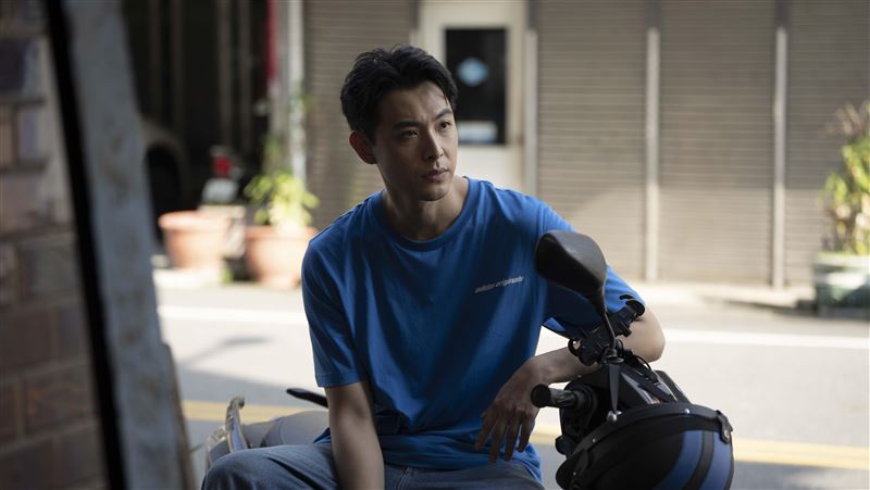 劉品言知道嗎?金曲歌后床戰連晨翔