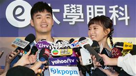 王齊麟跟陳詩媛一起現身「大學眼科」活動放閃。（圖／記者趙于瑩攝影）